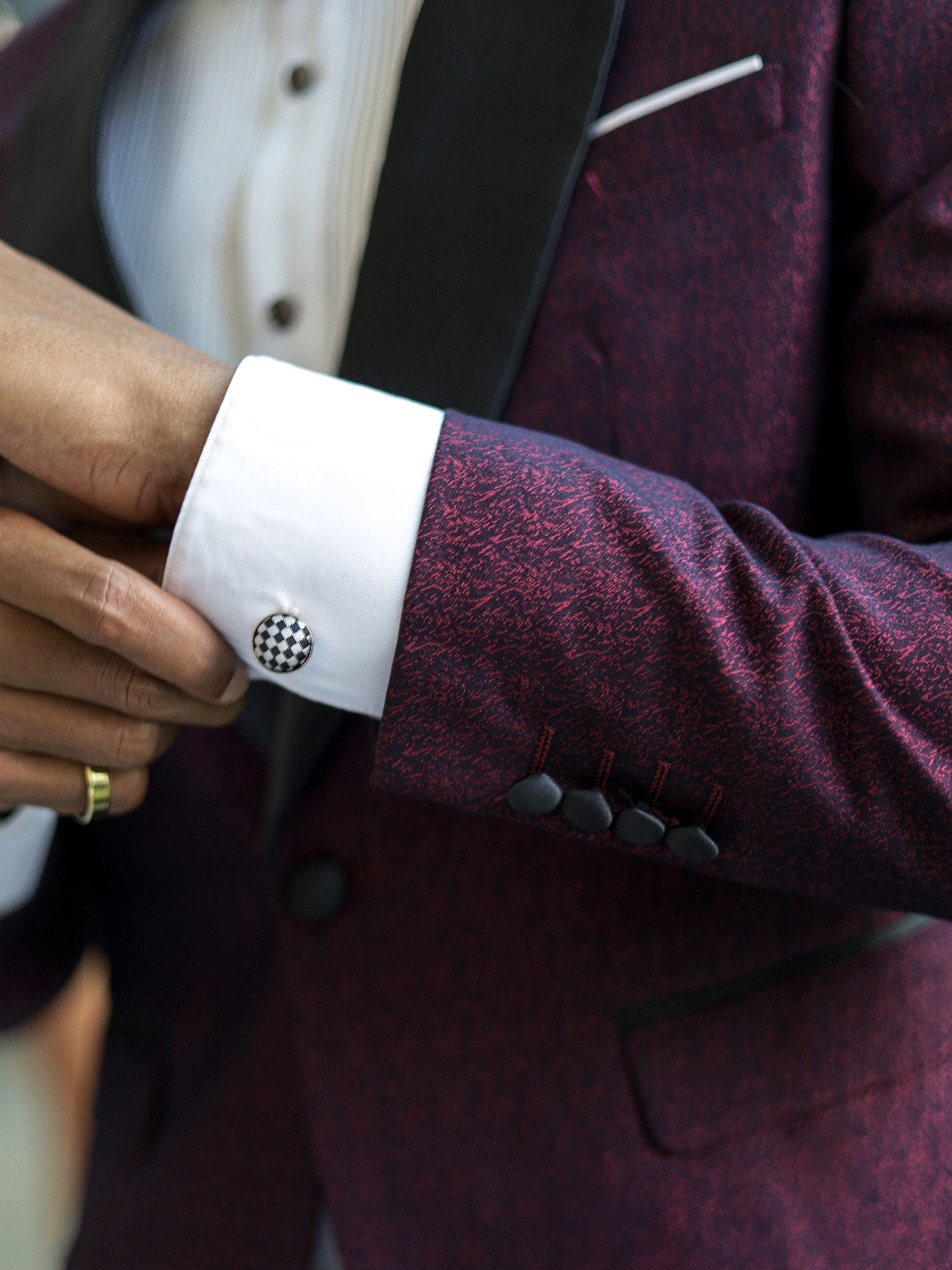 Single-Breasted Shawl Lapel Tuxedo Suit in Red
