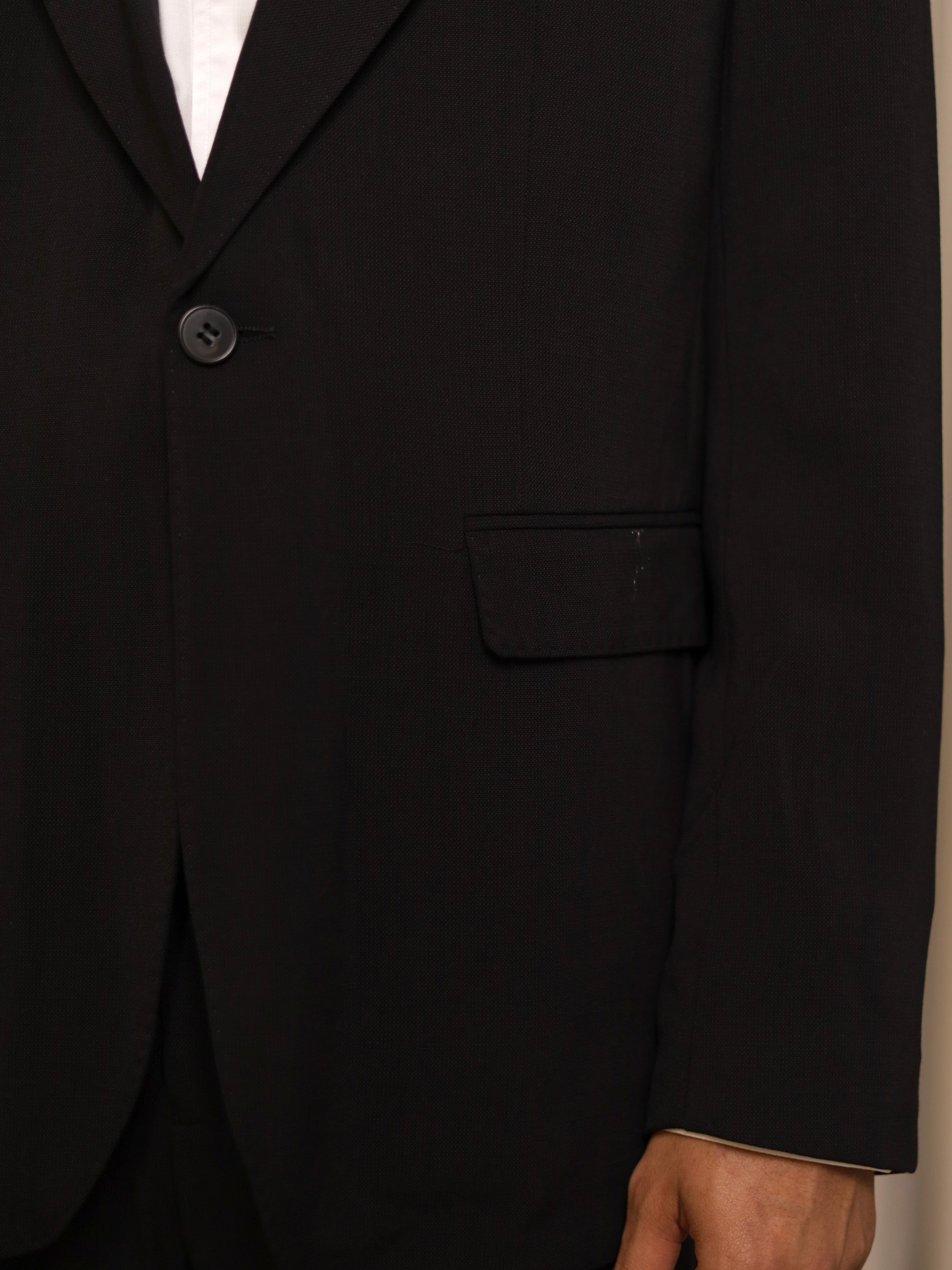 Neapolitan Peak Lapel Single Button Suit in Black