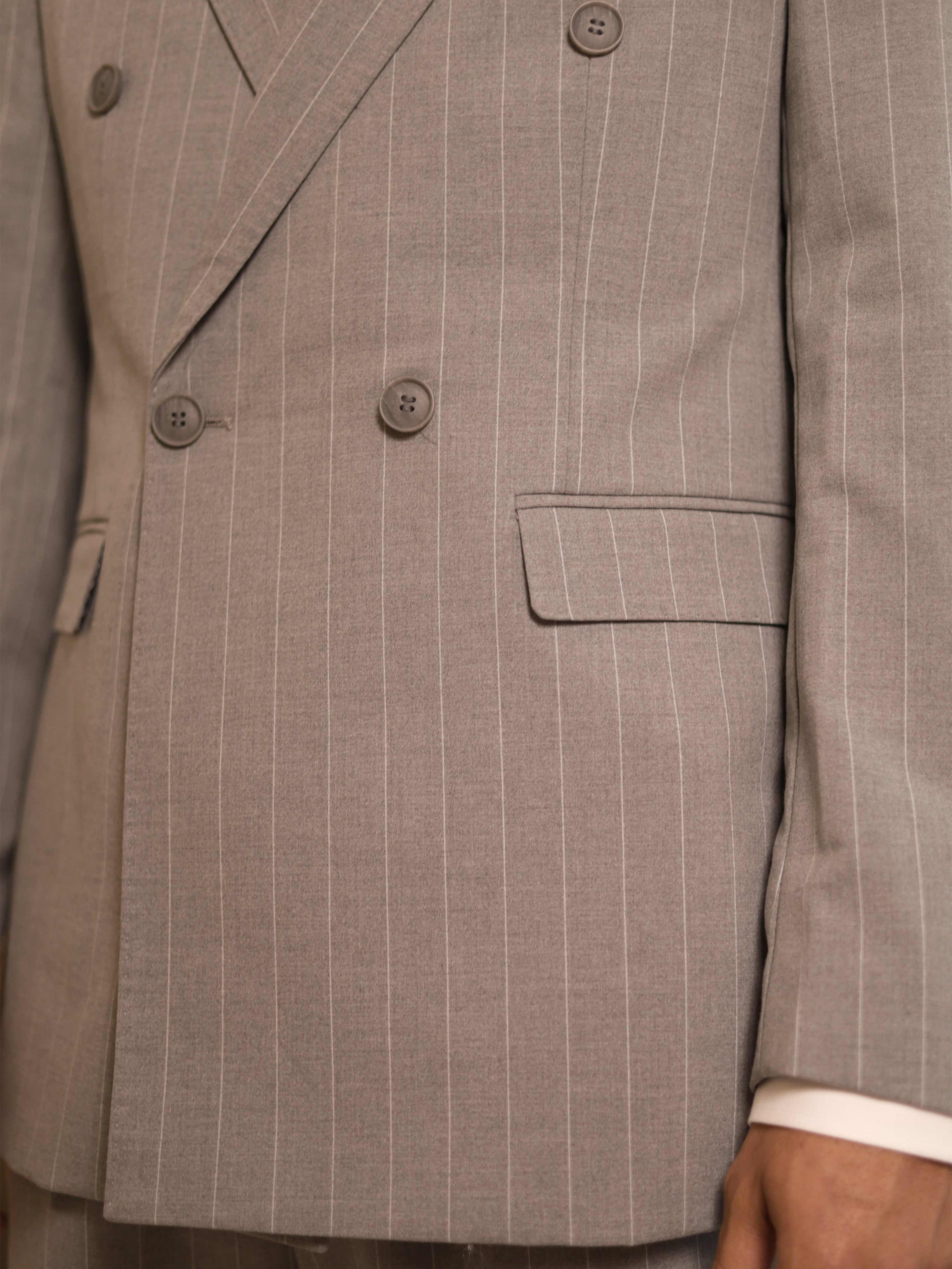 Neapolitan Pinstripe Minimal Double Breasted Suit in Light Grey