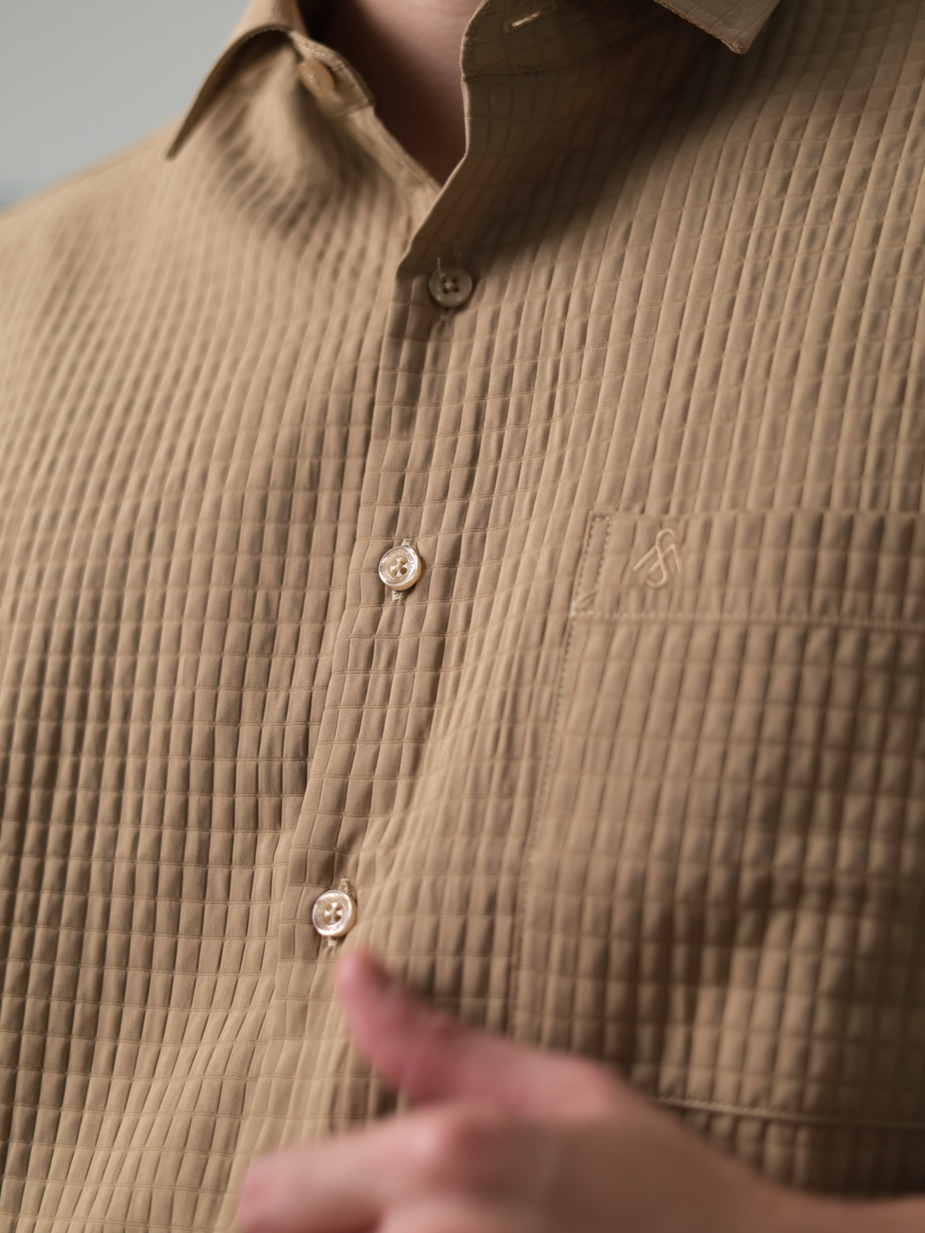 Matelassé-style Brown Casual Shirt